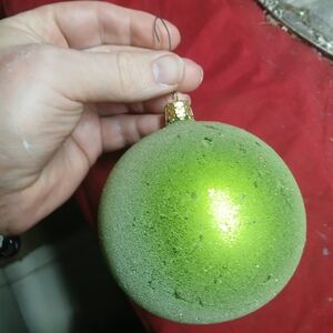 Vickerman 8-inch Celadon Ice Ball Ornament Green Bauble